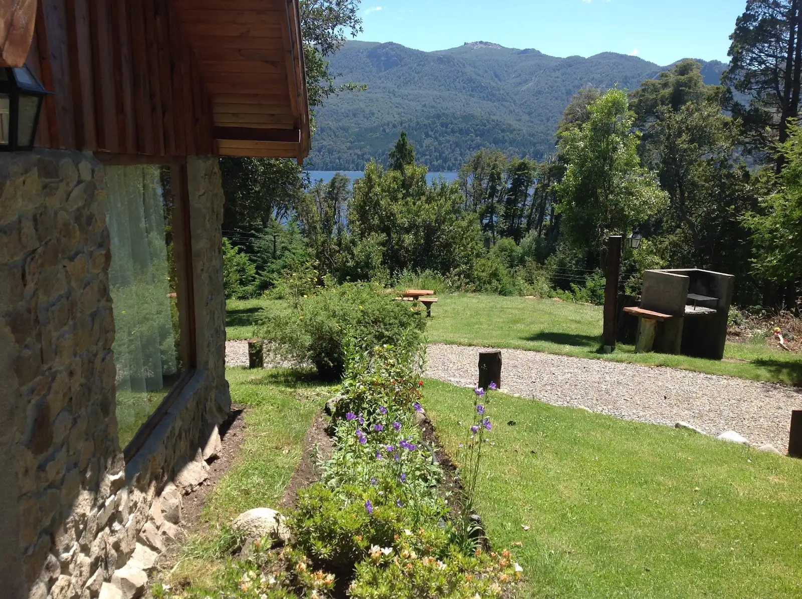 Cabanas waldesruh: puntaje, ubicación y contacto en Villa Traful Cabanas waldesruh, Villa Traful
