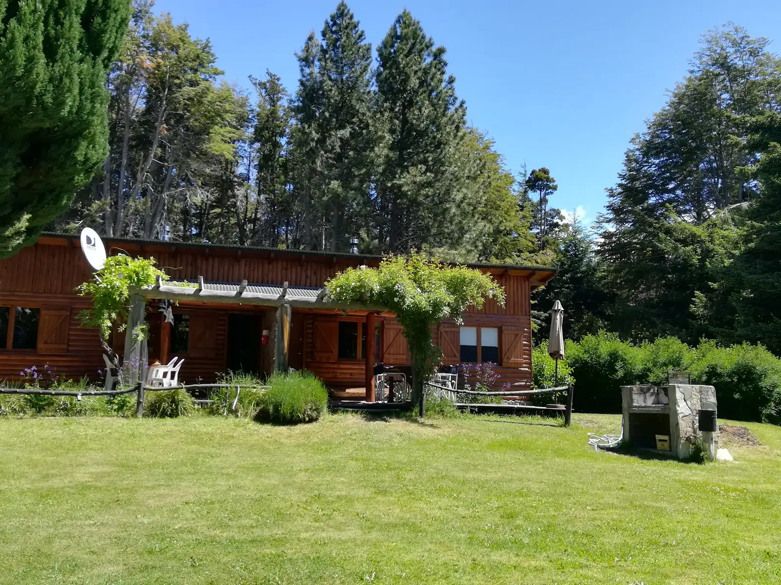 Cabañas Walnor: puntaje, ubicación y contacto en Villa Traful Cabañas Walnor, Villa Traful
